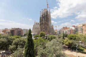 Housalia Sagrada Familia Views